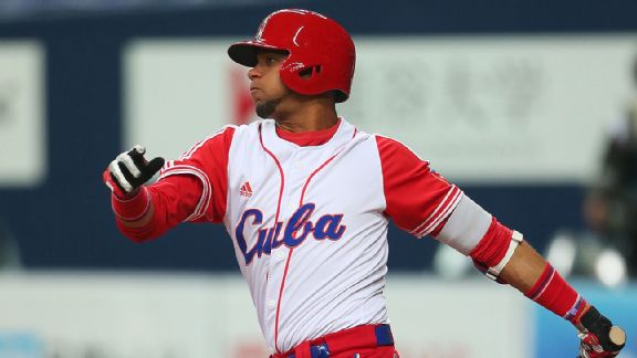Yoan Moncada Agrees to Sign With Red Sox