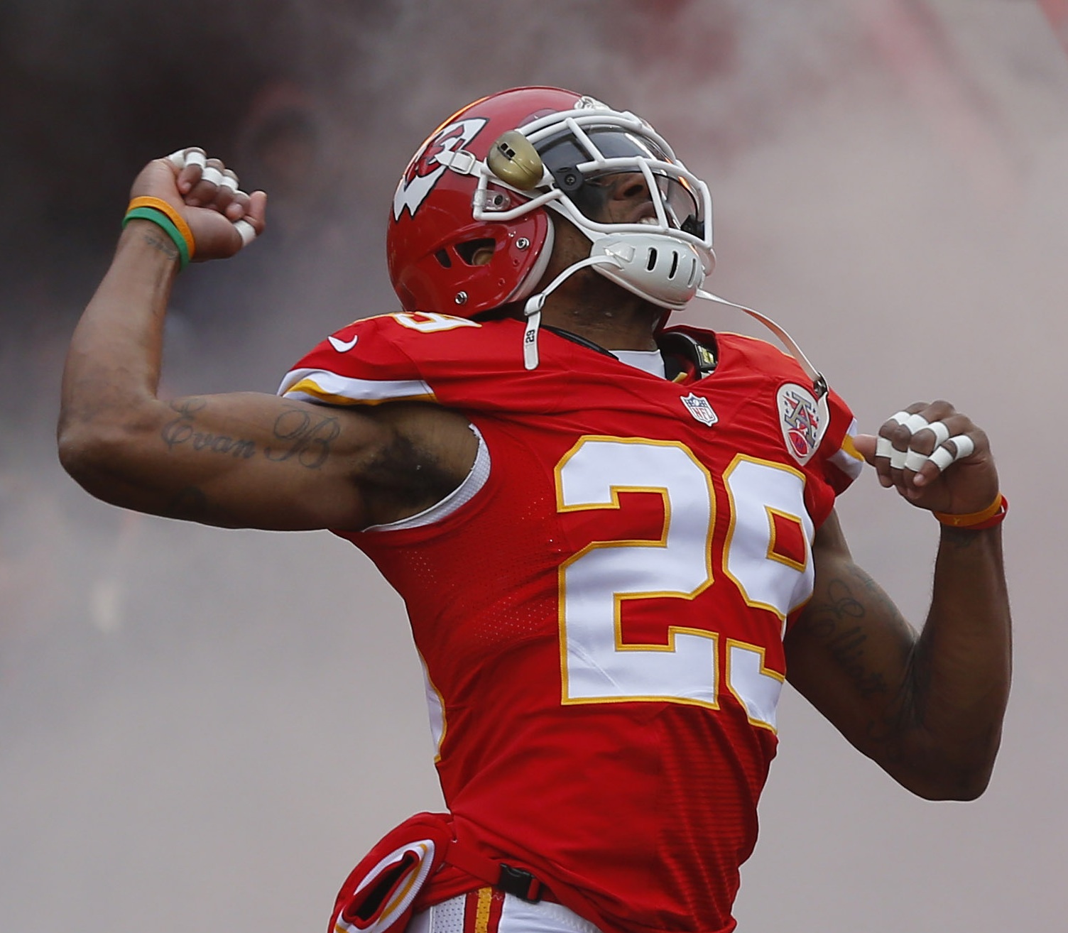 Cheifs Saftey Eric Berry Cleared to Practice After Beating Cancer
