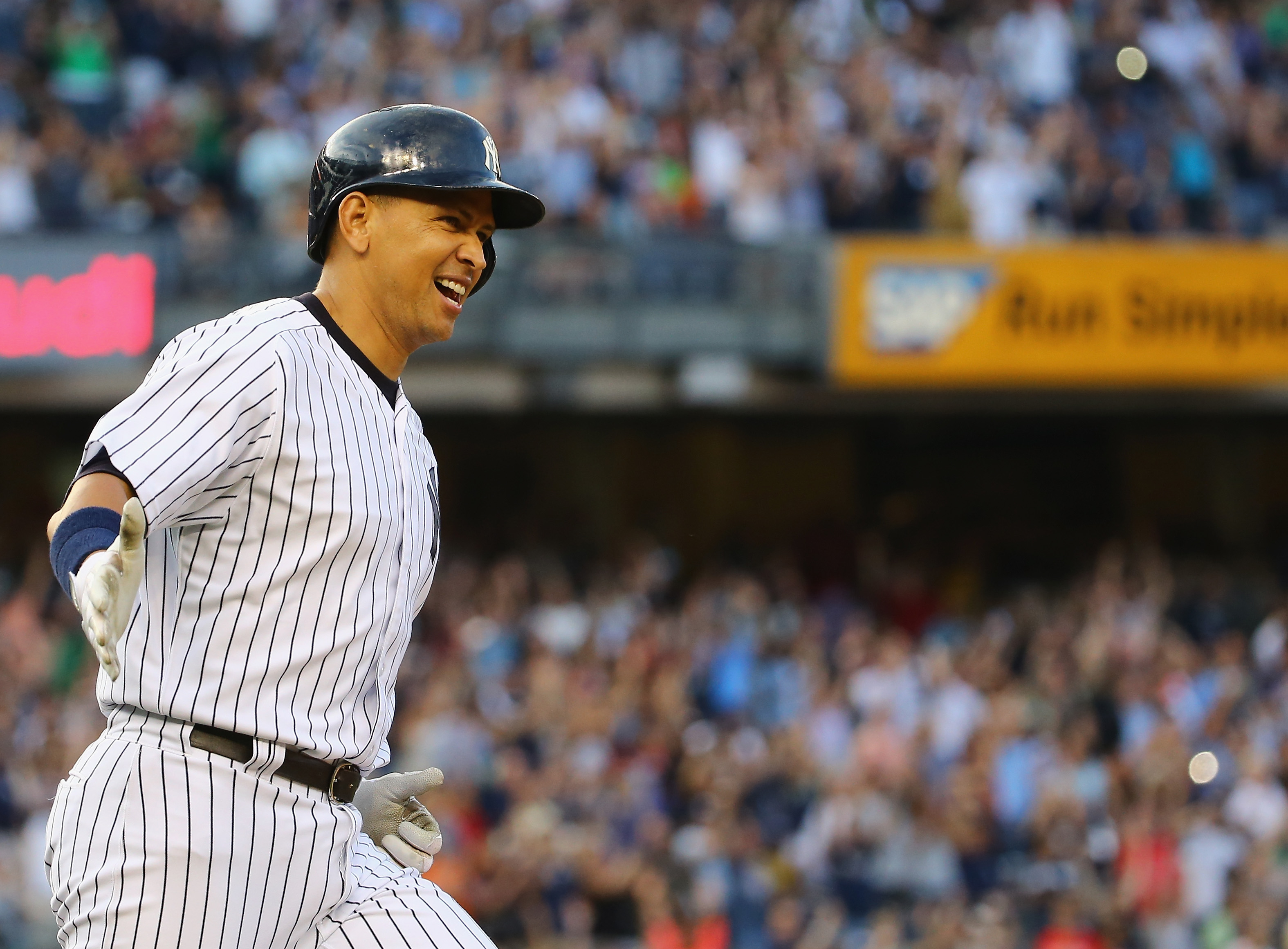 A-Rod Receives 3,000th Hit Ring From Yankees