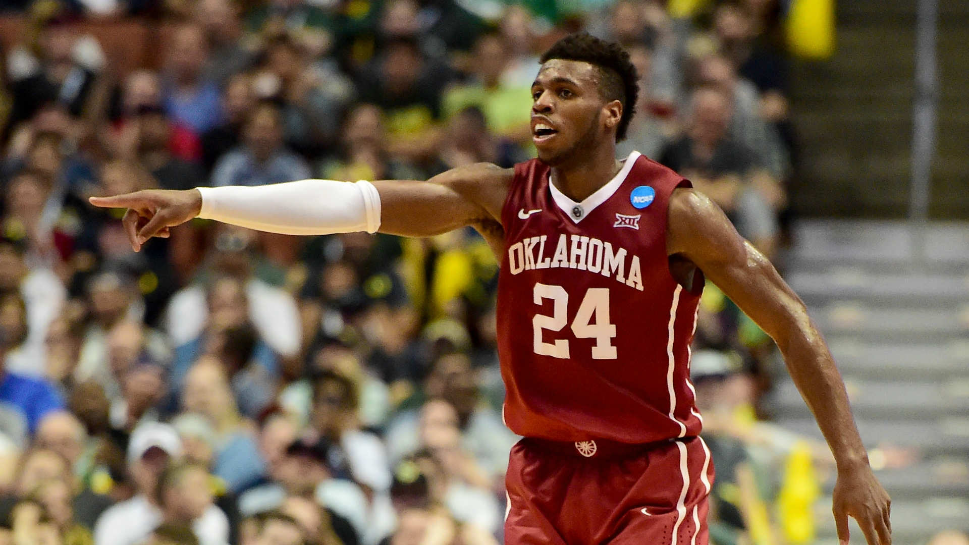 Potential Lottery Pick Buddy Hield Offers up Draft Pitch to Lakers