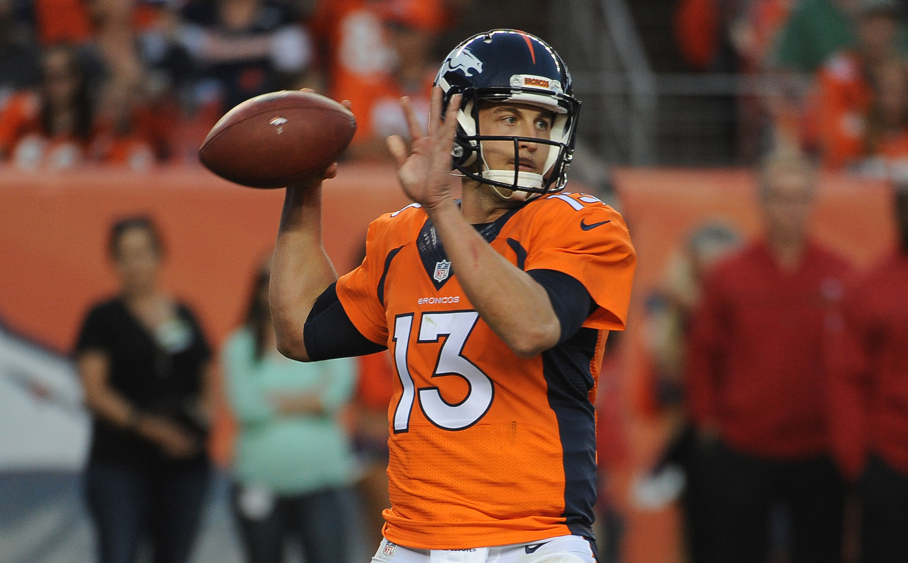 Trevor Siemian Exits Game vs. Bucs With Injury, Replaced by Paxton Lynch