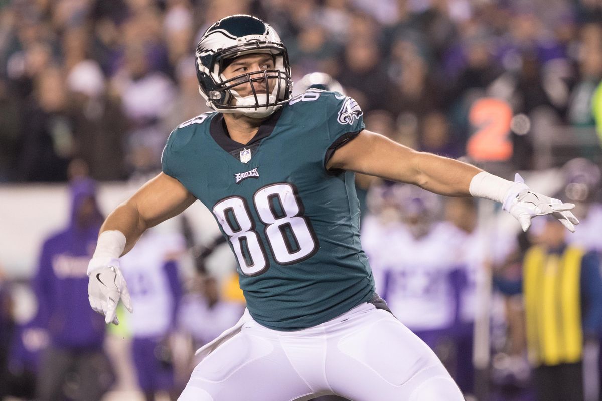 TE Trey Burton to Sign Four-Year Deal With Bears